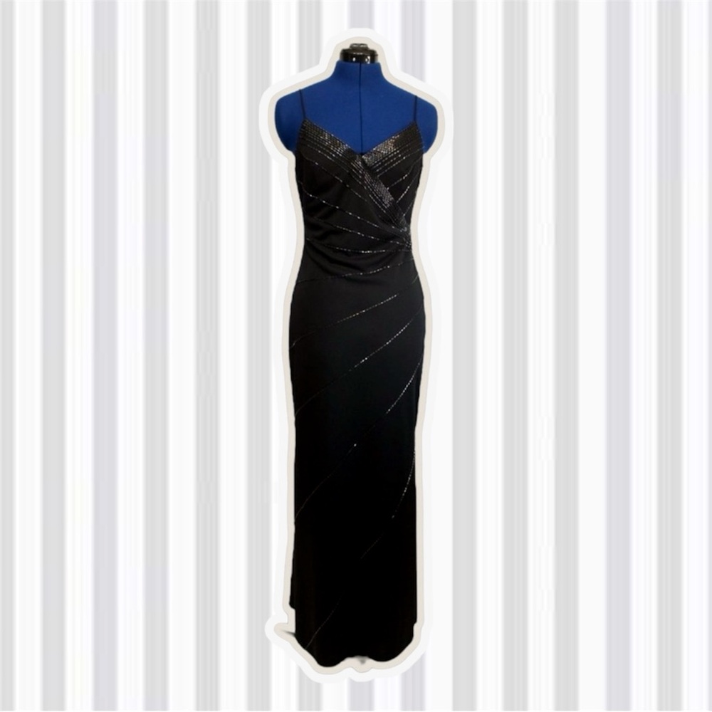 Elegant Black Evening Maxi Dress